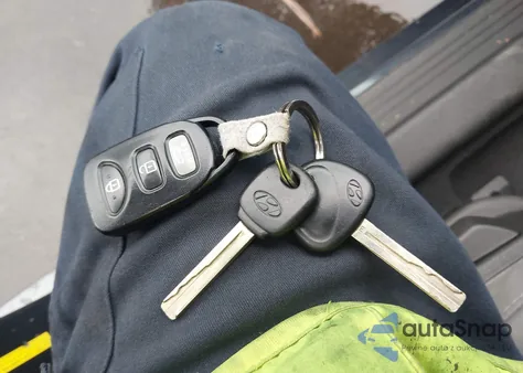 2011 Hyundai Sonata Gls from USA, damaged, VIN 5NPEB4AC8BH023404